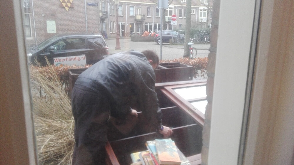 weerhandig-buurtbieb